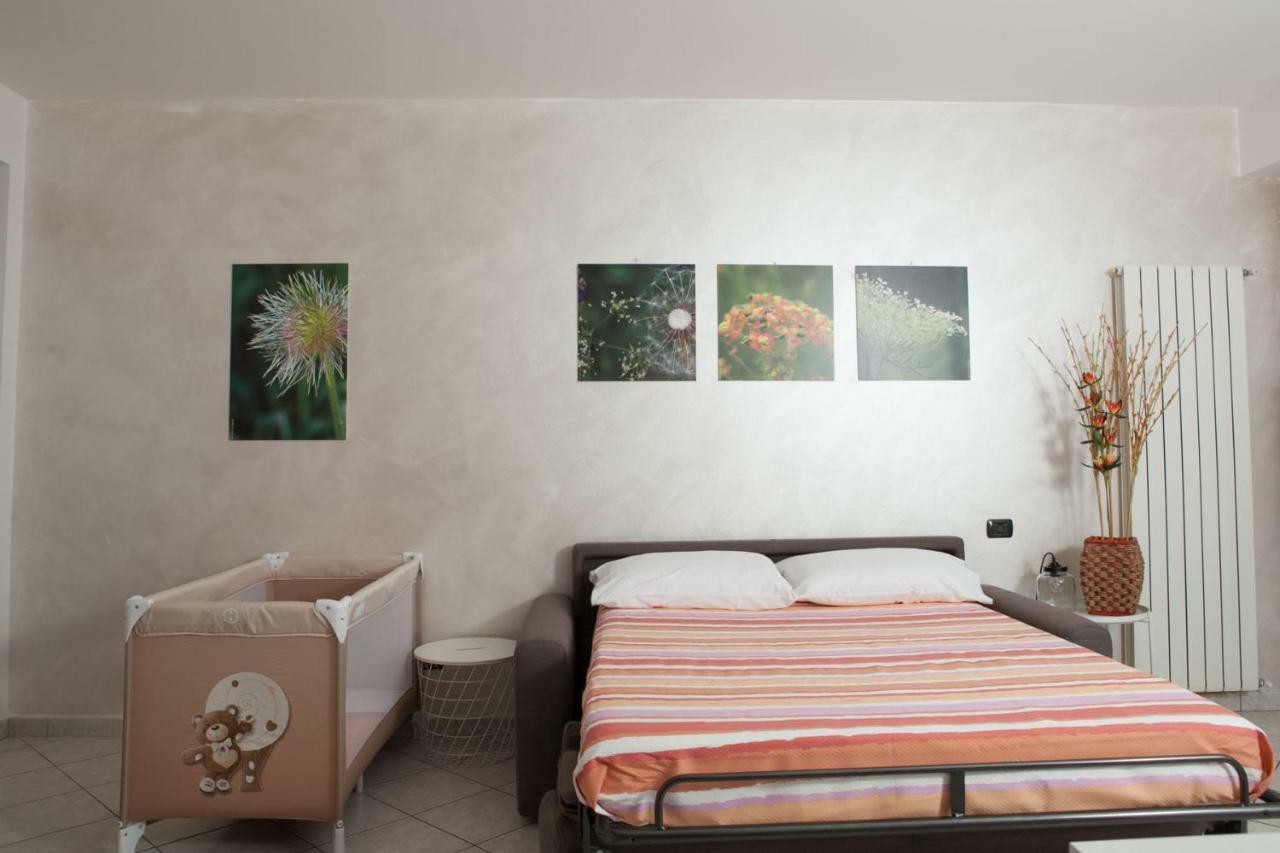 June 13th Comfort Studio Omegna Extérieur photo